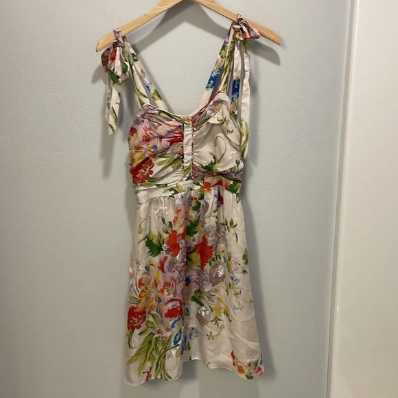 Leifsdottir woman’s silk flowered dress - Picture 8 of 14